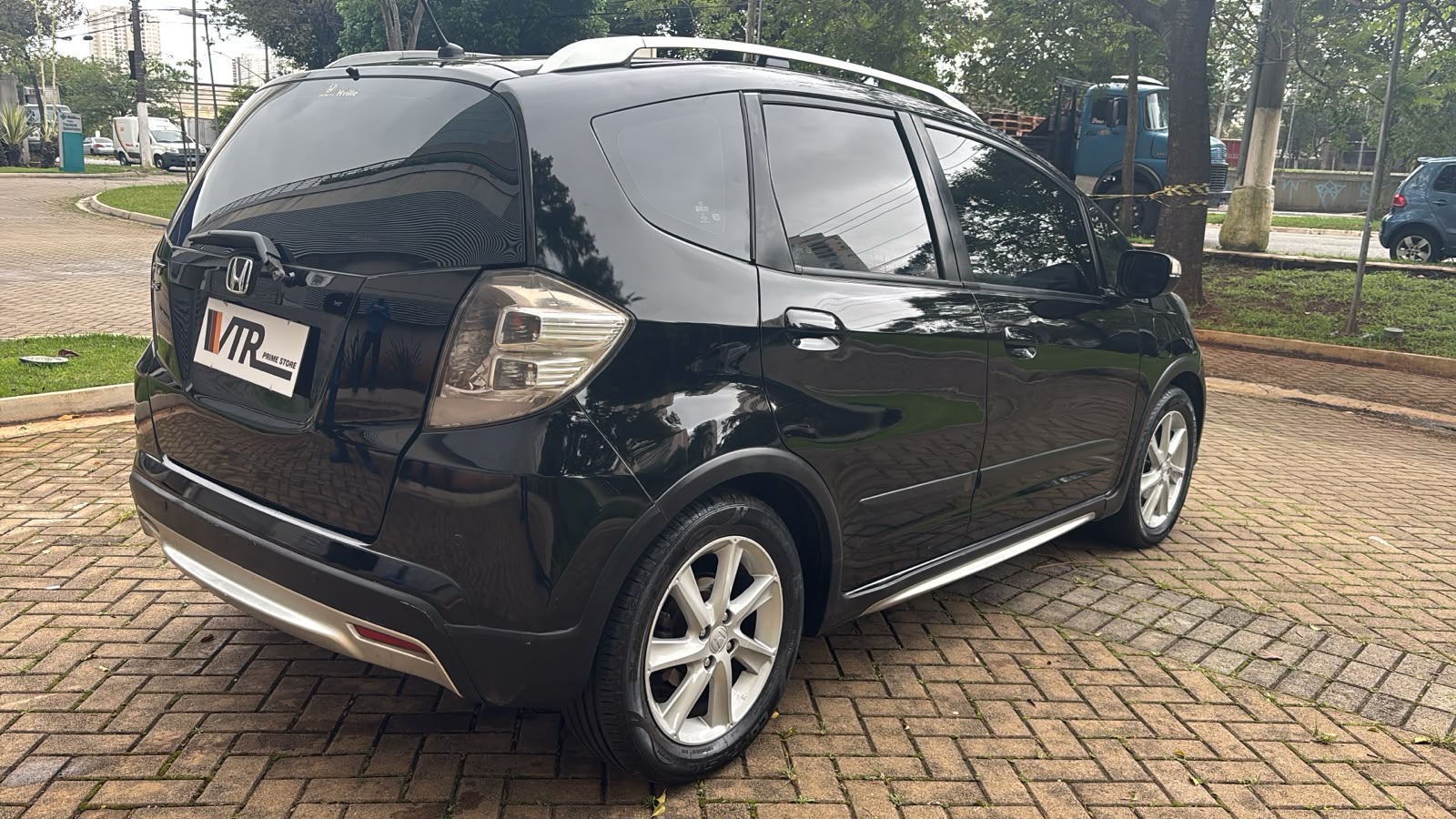 HONDA FIT