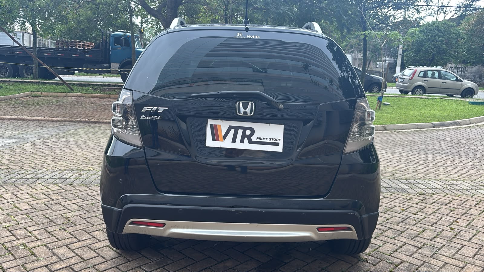 HONDA FIT