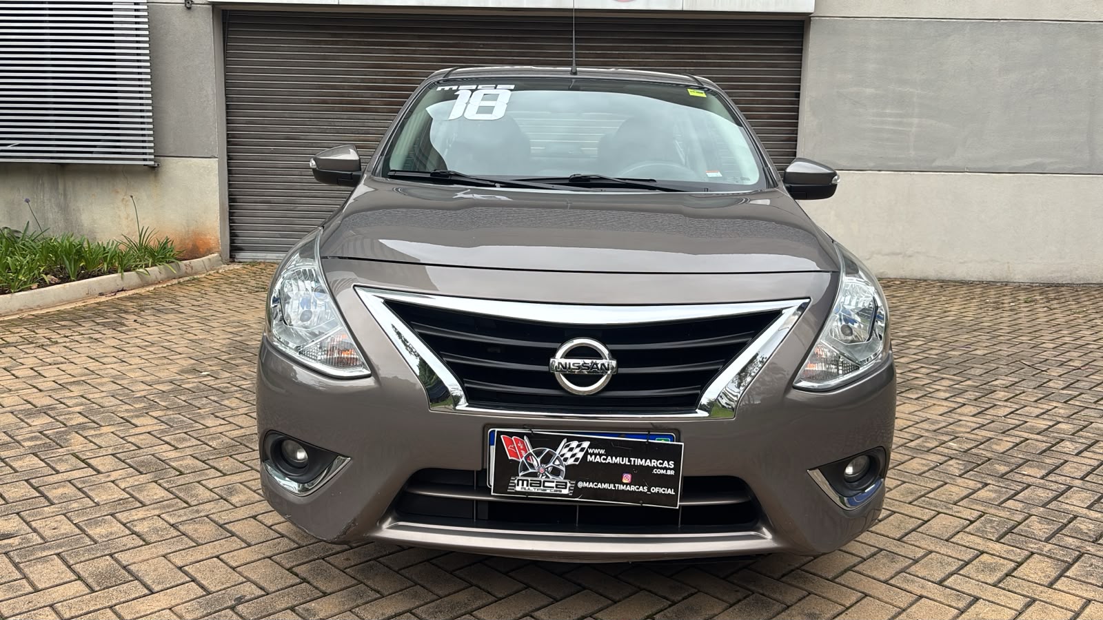 NISSAN VERSA
