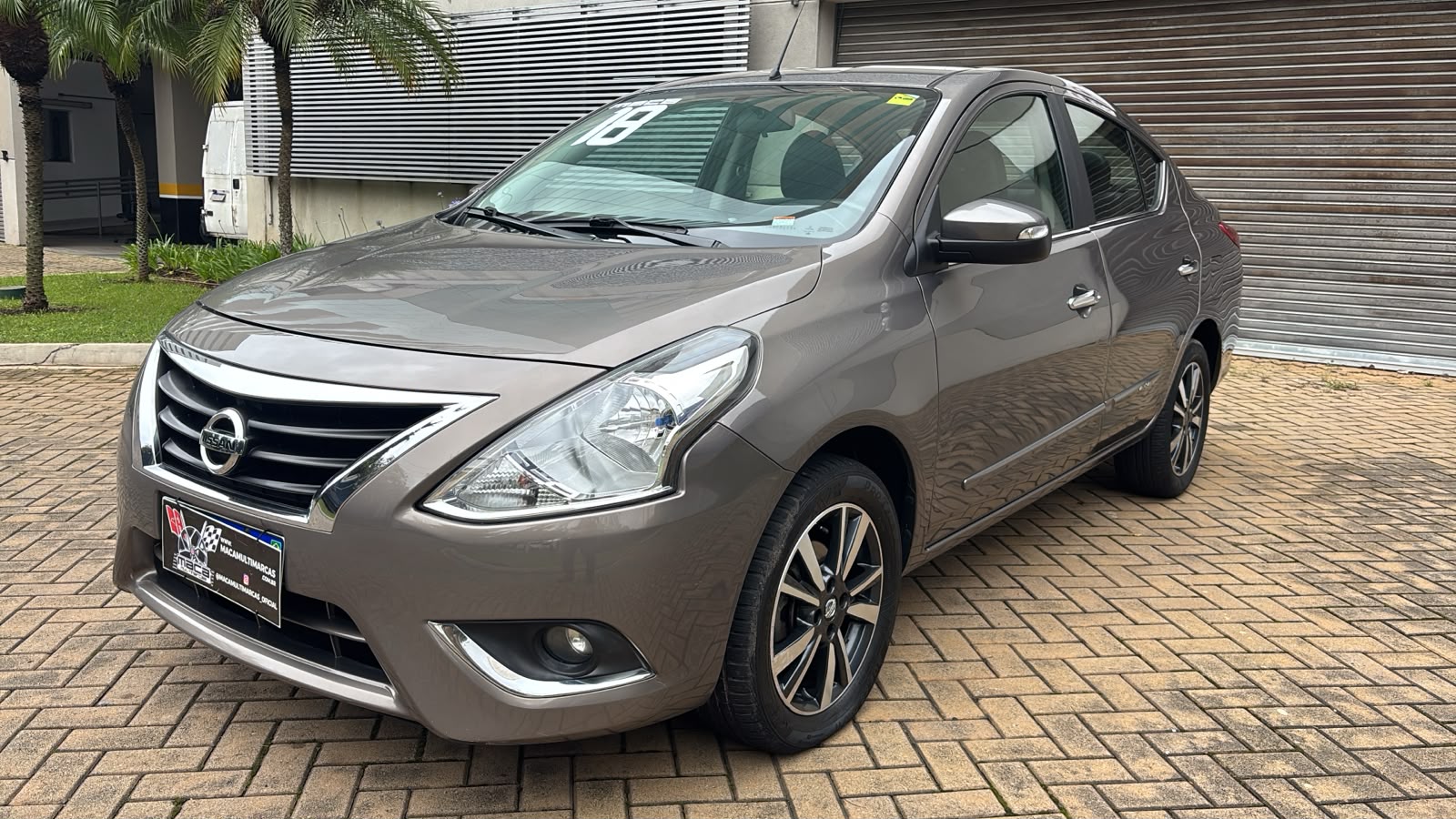 NISSAN VERSA