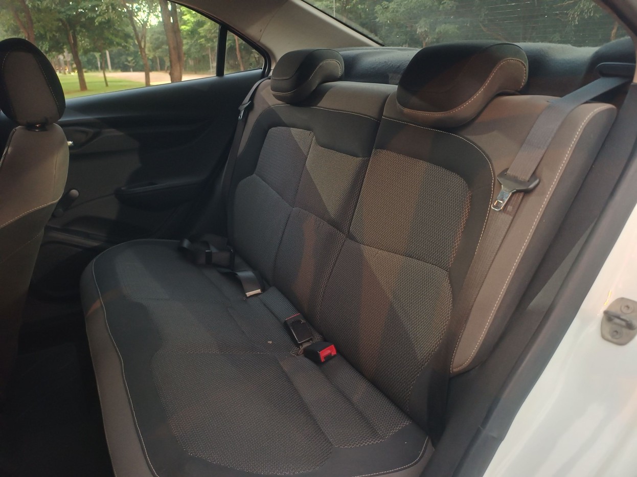 Car Image 9