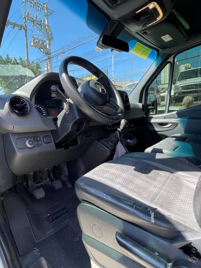 MERCEDES-BENZ SPRINTER