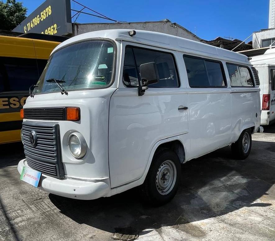 VOLKSWAGEN KOMBI