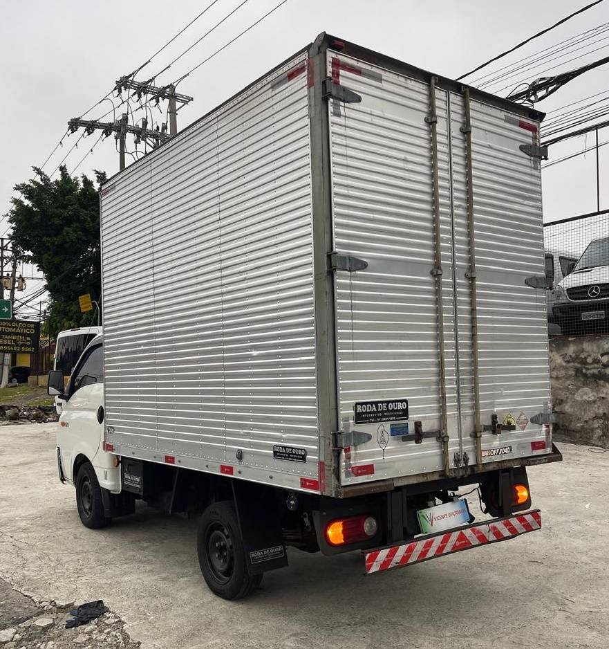 HYUNDAI HR