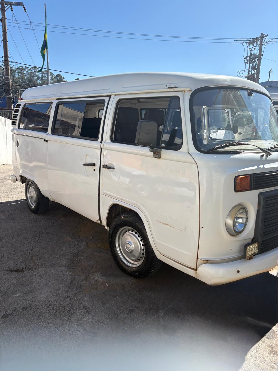 VOLKSWAGEN KOMBI