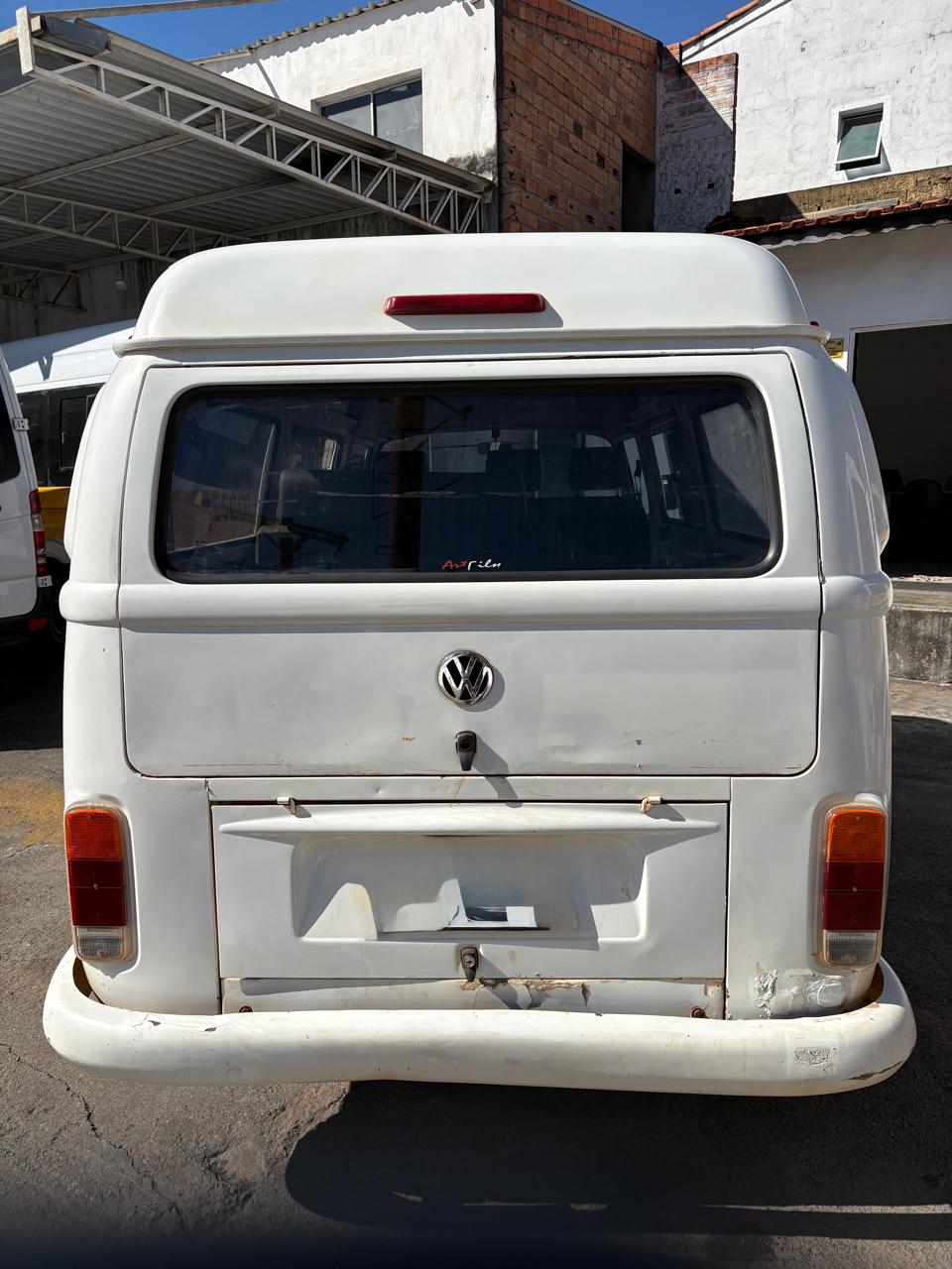VOLKSWAGEN KOMBI