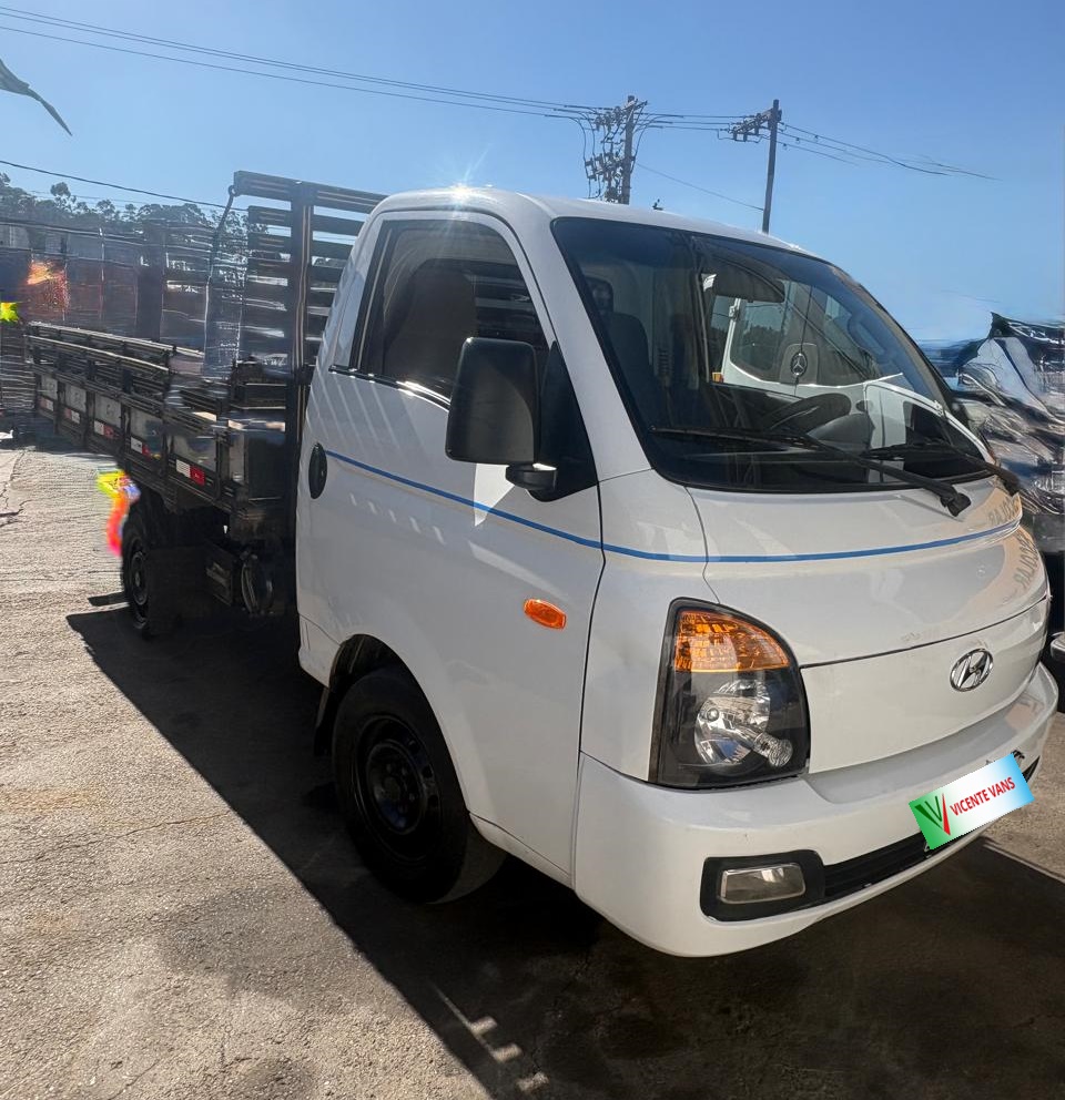 HYUNDAI HR