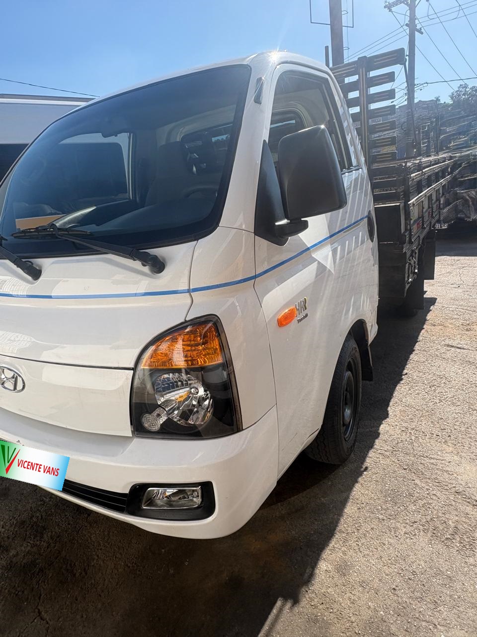 HYUNDAI HR