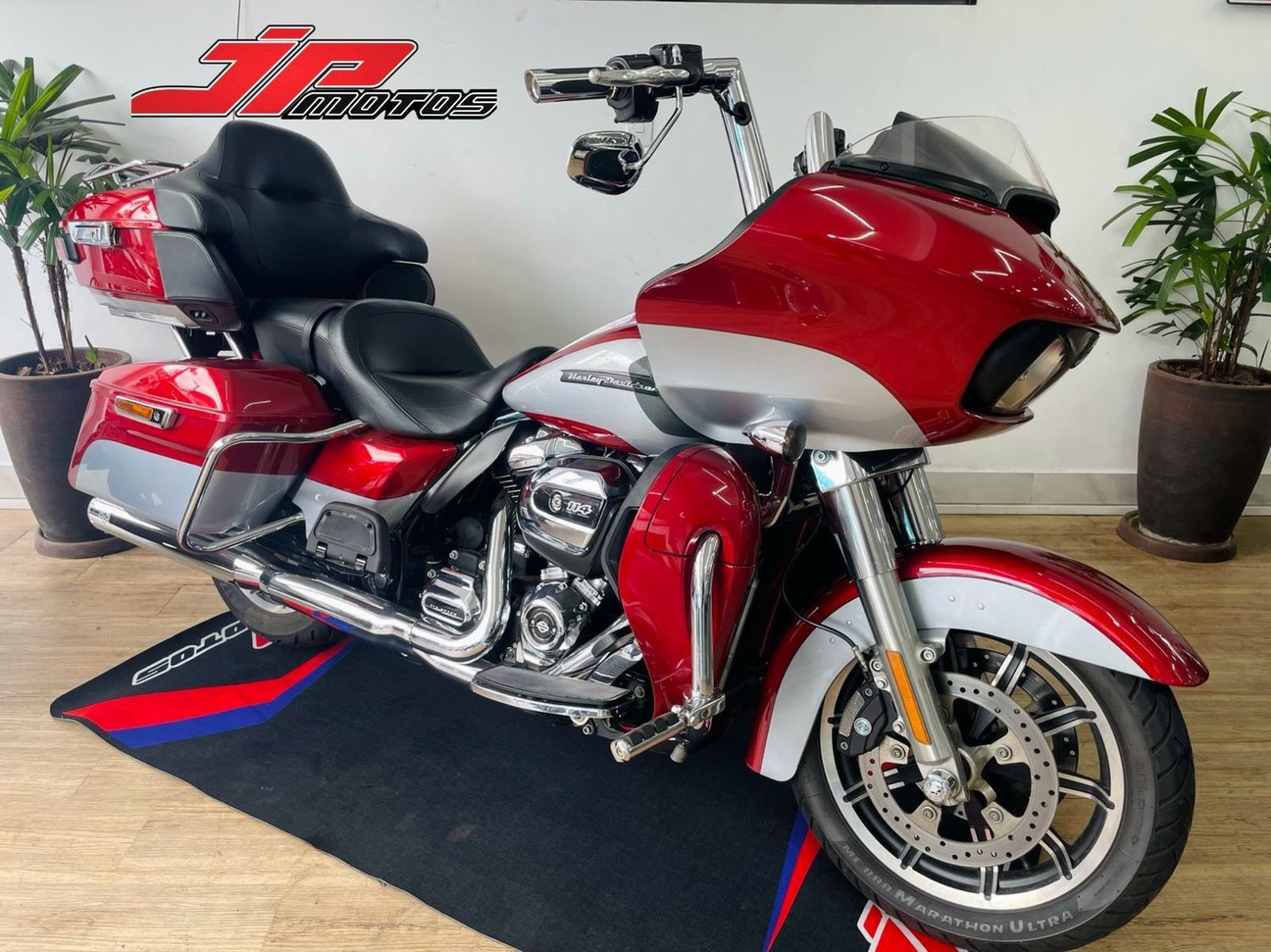 ROAD GLIDE ULTRA ROAD GLIDE ULTRA