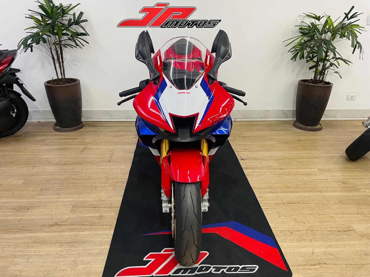CBR 1000RR FIREBLADE CBR 1000RR FIREBLADE