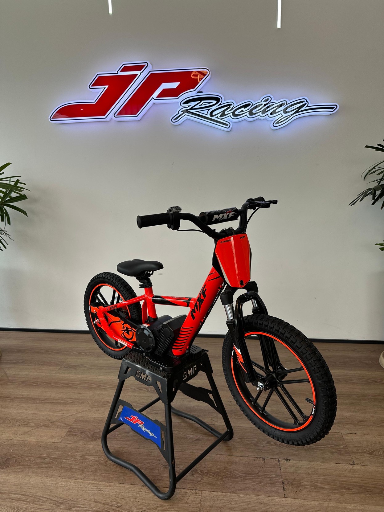 E-BIKER 16 PRO E-BIKER 16 PRO