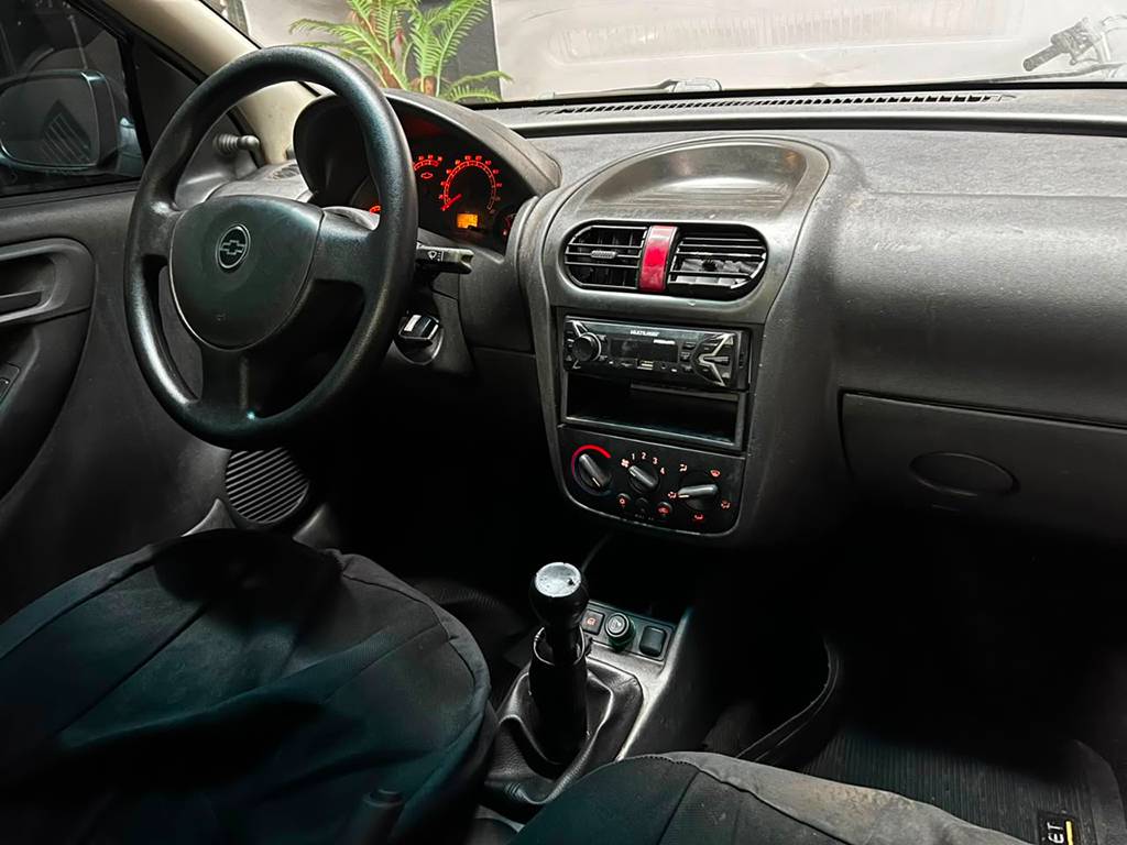 CHEVROLET MONTANA