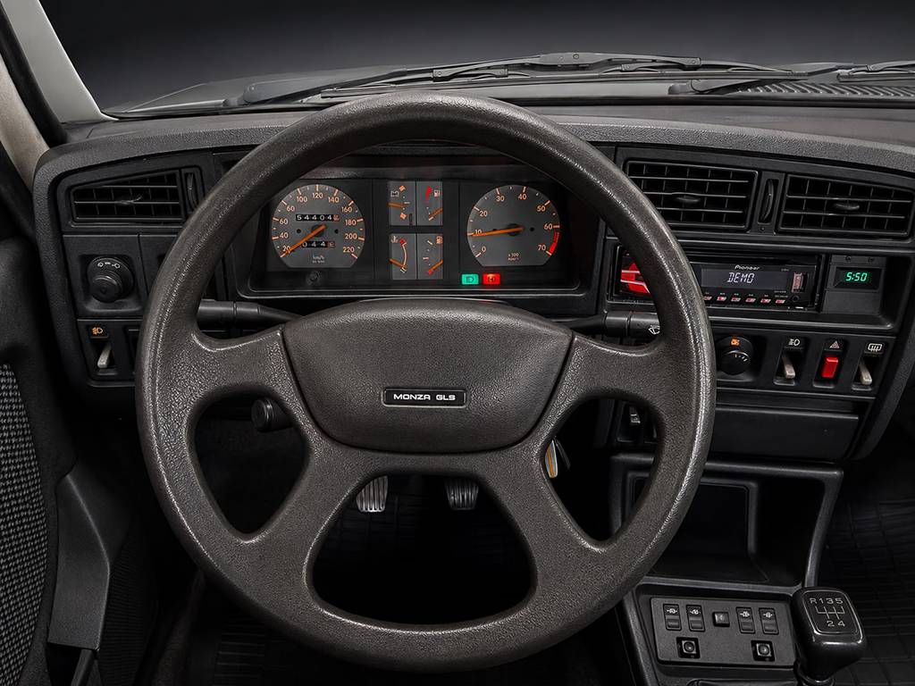CHEVROLET MONZA