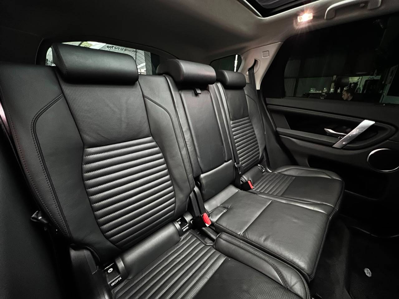 LAND ROVER DISCOVERY SPORT