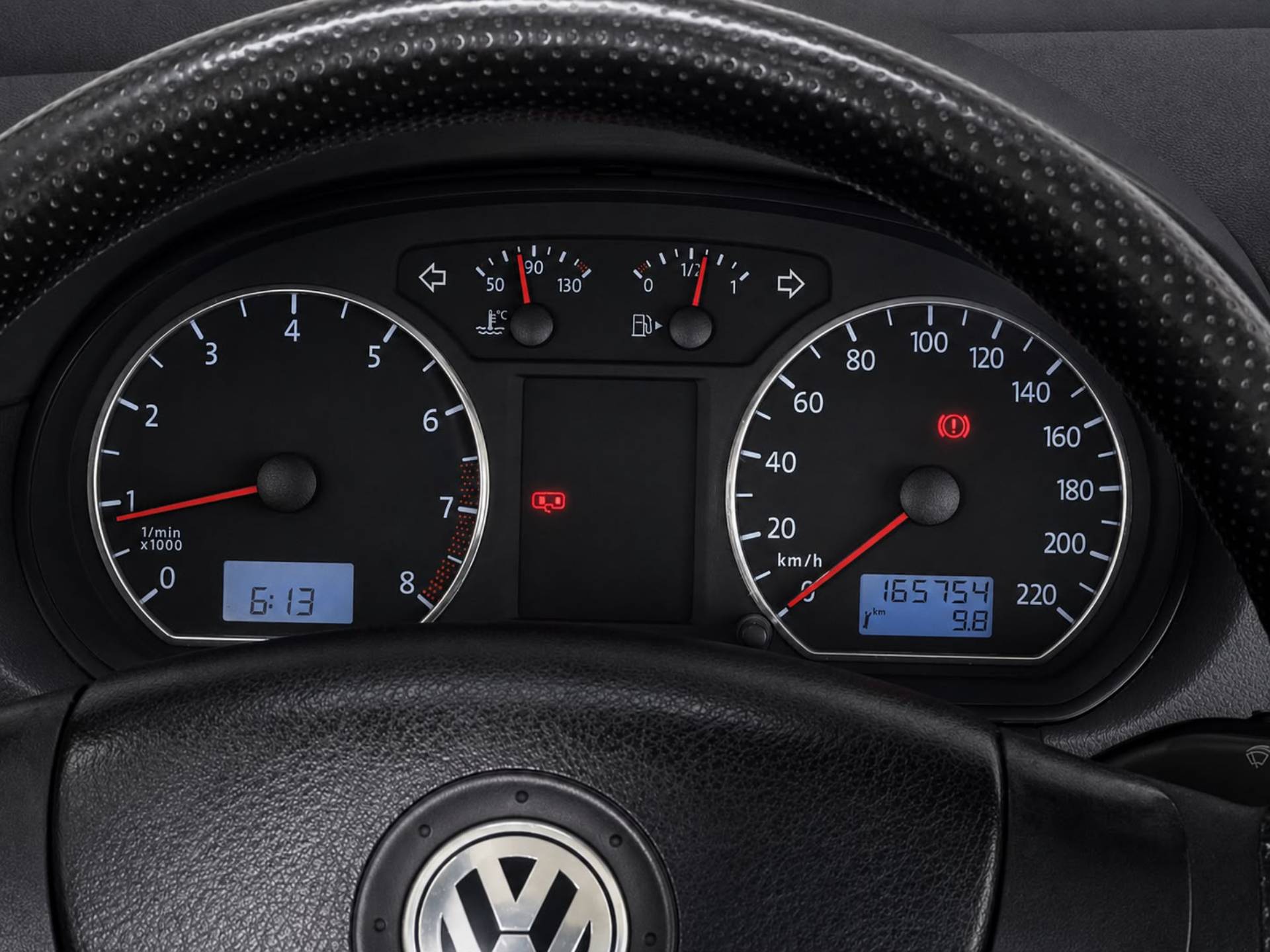 VOLKSWAGEN POLO SEDAN