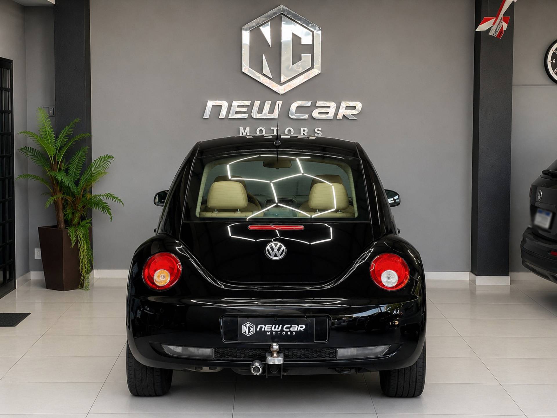 VOLKSWAGEN NEW BEETLE