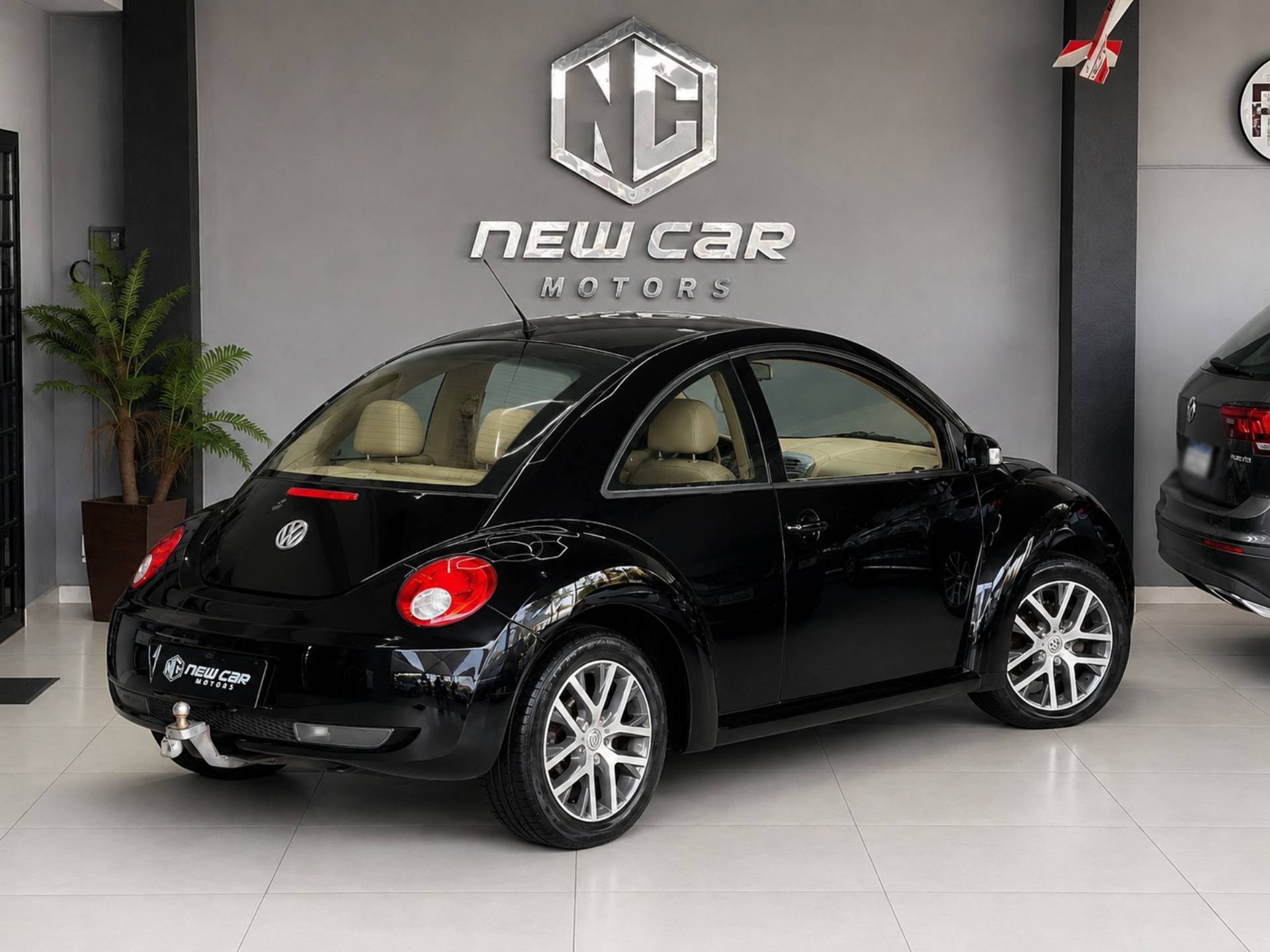 VOLKSWAGEN NEW BEETLE
