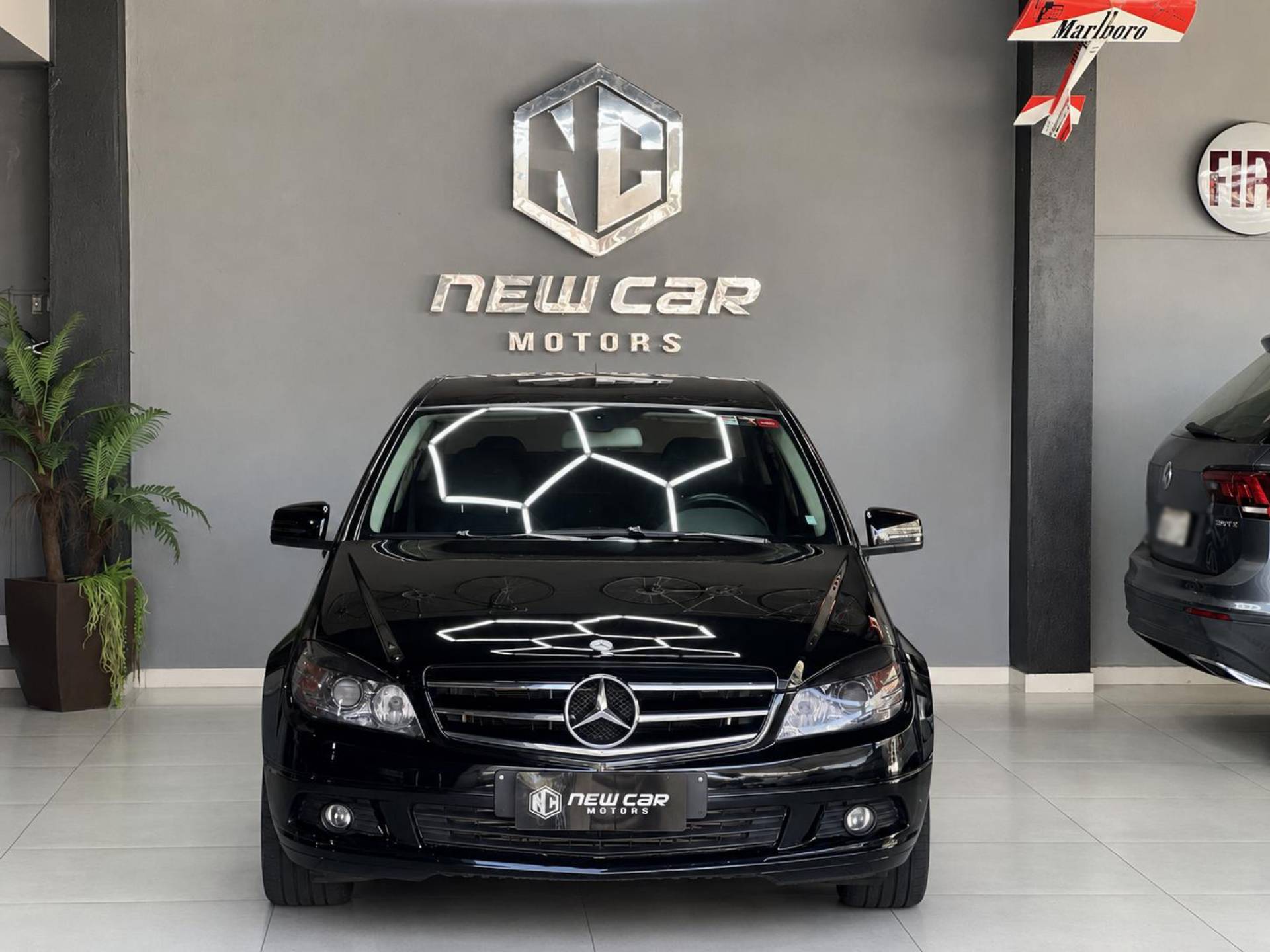 MERCEDES-BENZ C 180