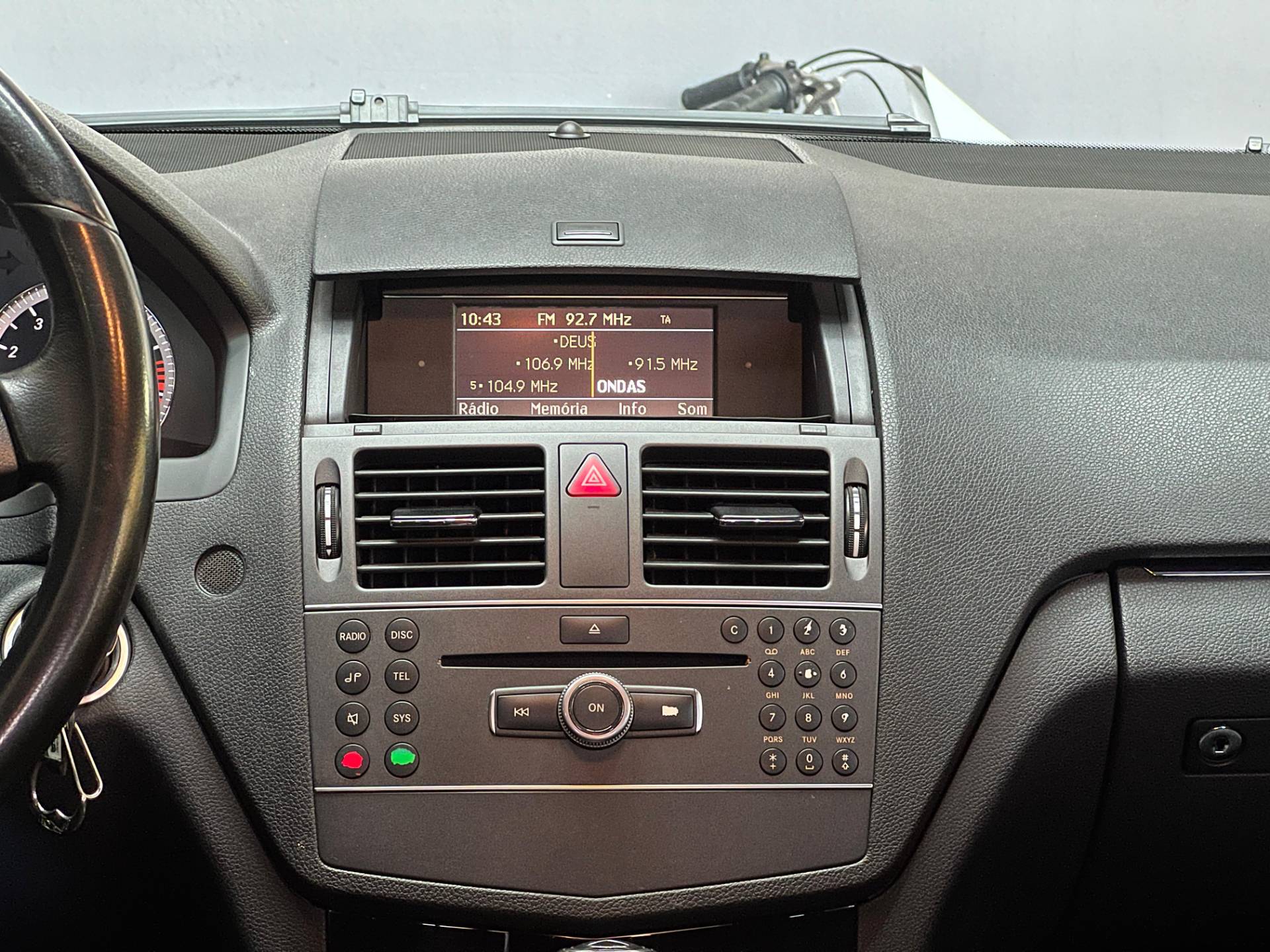 MERCEDES-BENZ C 180