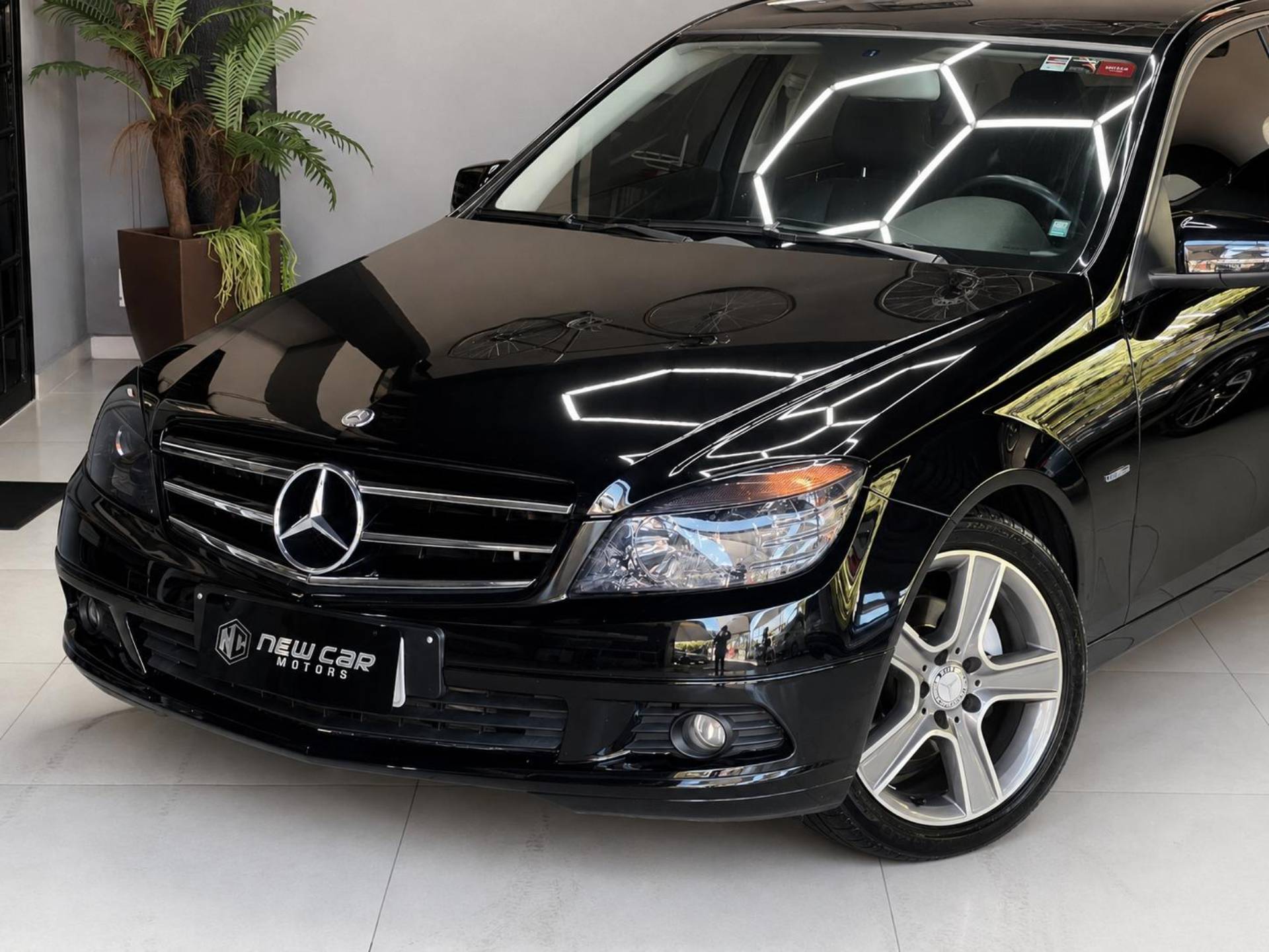 MERCEDES-BENZ C 180