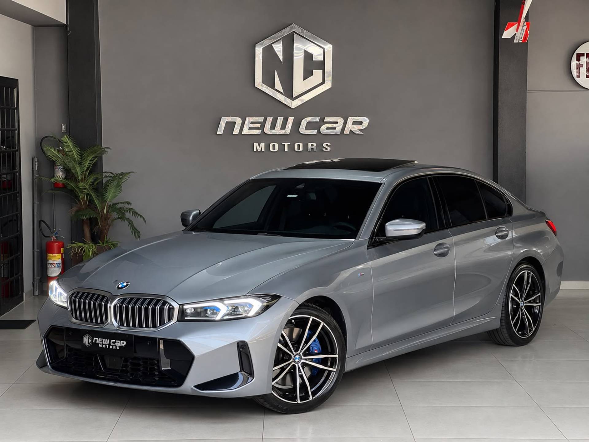 BMW 320i