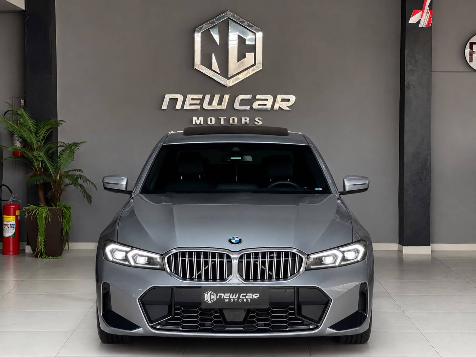 BMW 320i