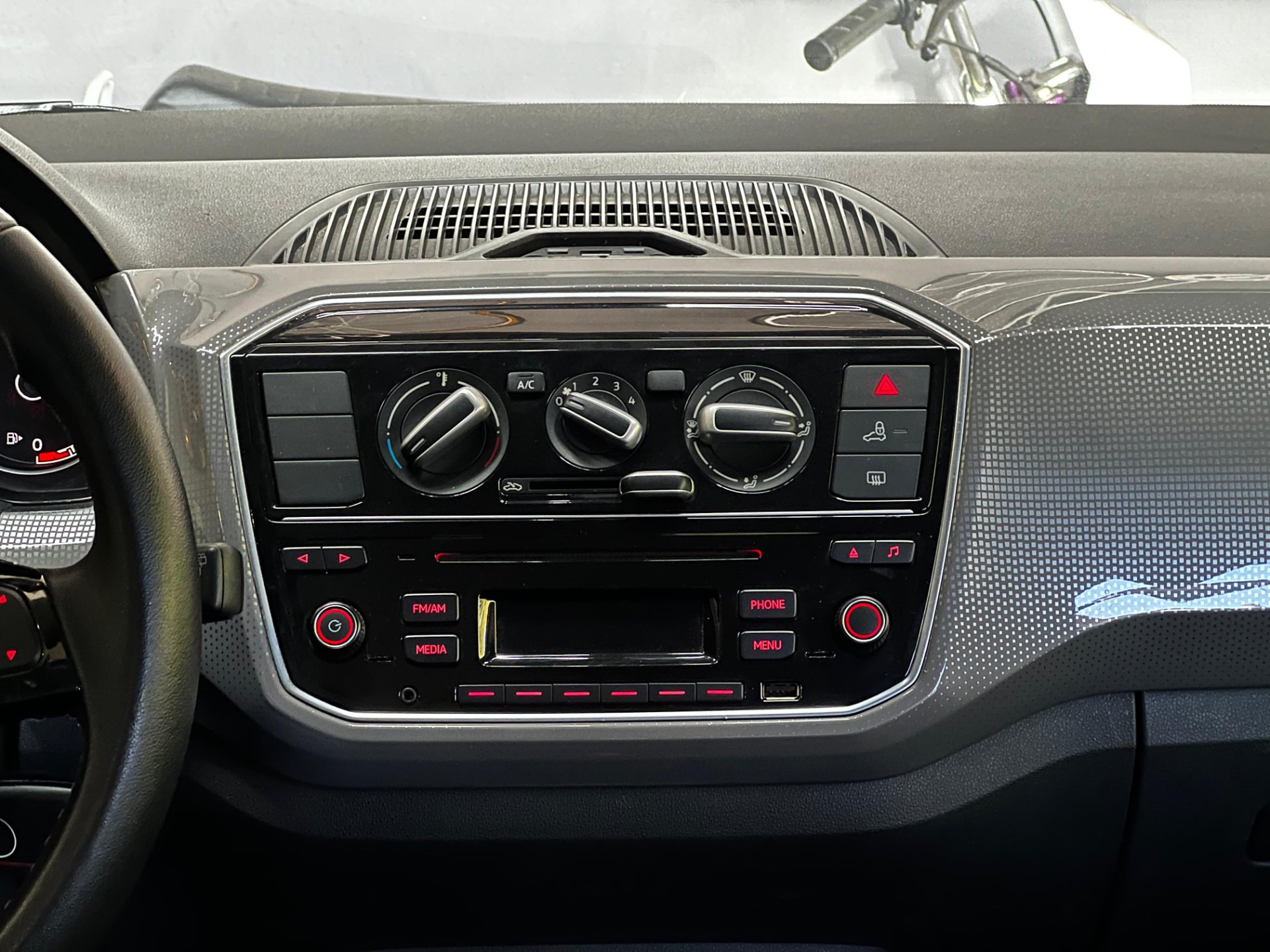 VOLKSWAGEN CROSS UP
