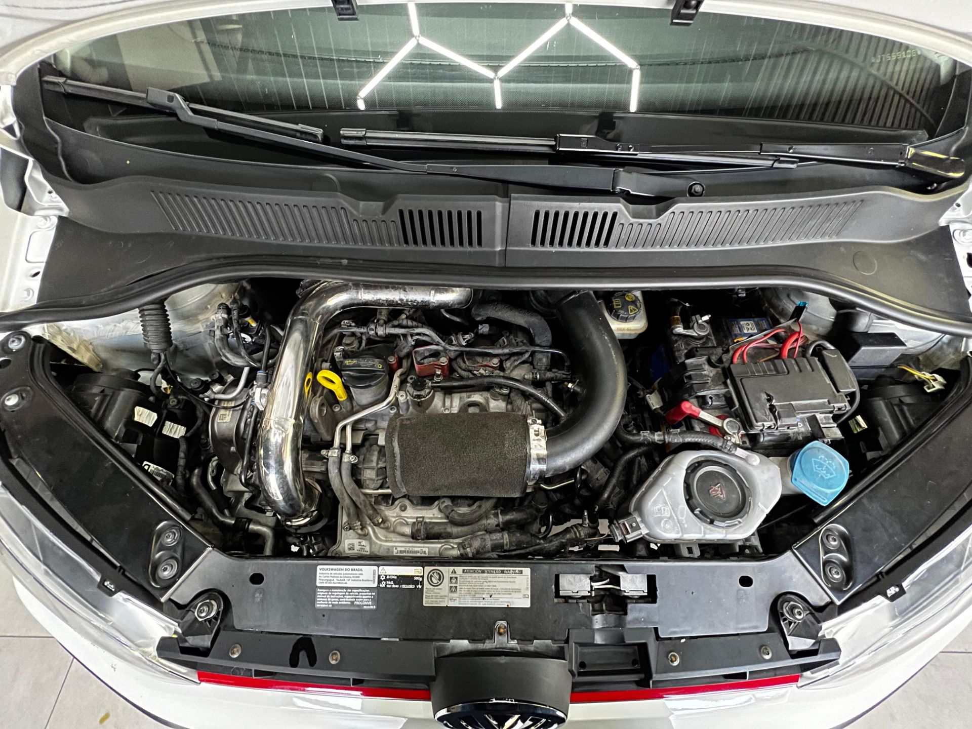 VOLKSWAGEN CROSS UP