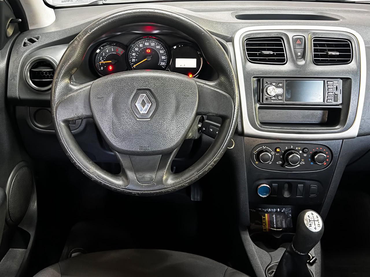RENAULT LOGAN