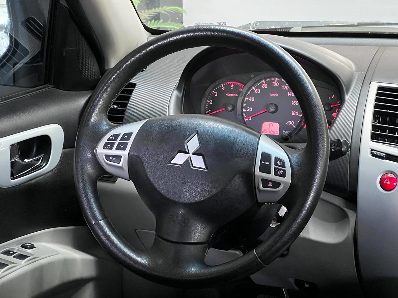 MITSUBISHI PAJERO DAKAR