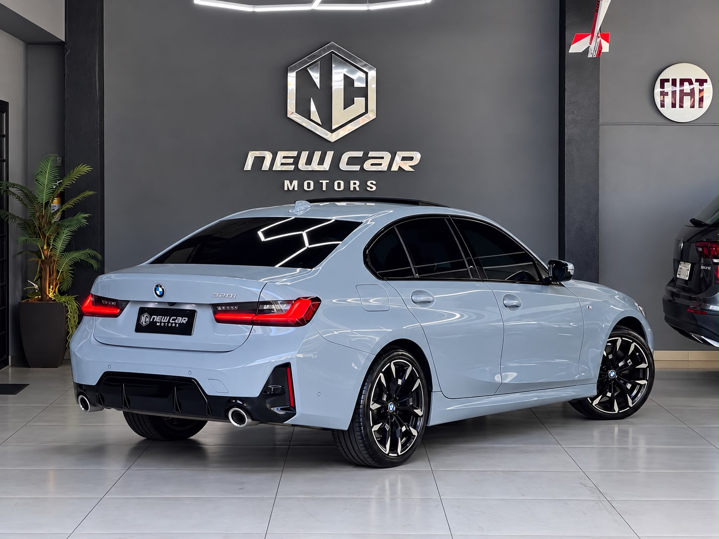 BMW 320i