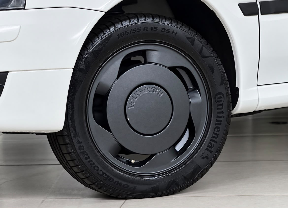 VOLKSWAGEN GOL