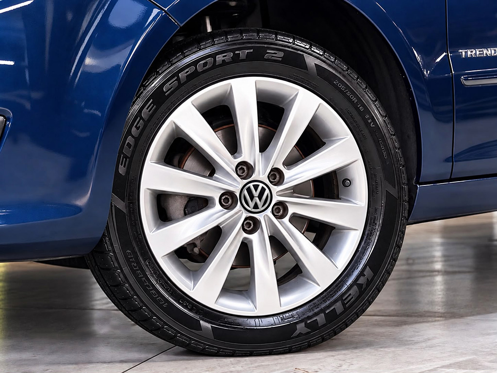 VOLKSWAGEN FOX