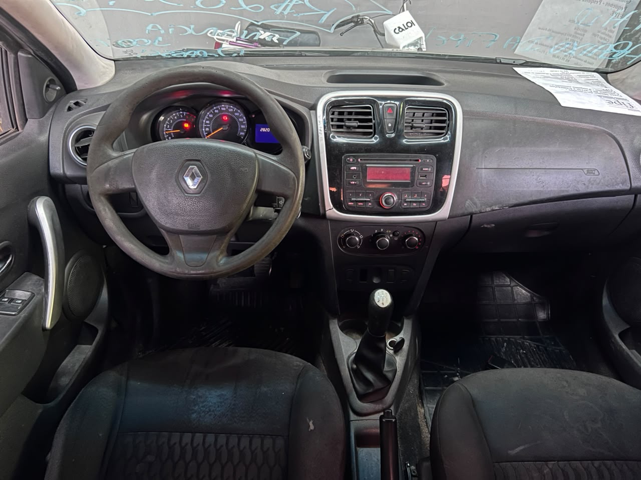 RENAULT SANDERO