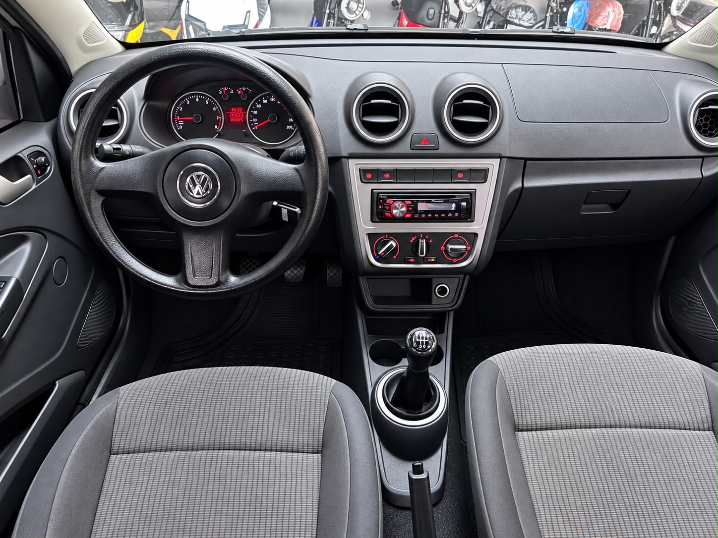 VOLKSWAGEN GOL