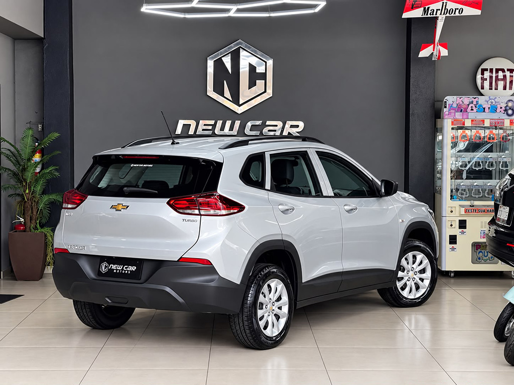 CHEVROLET TRACKER