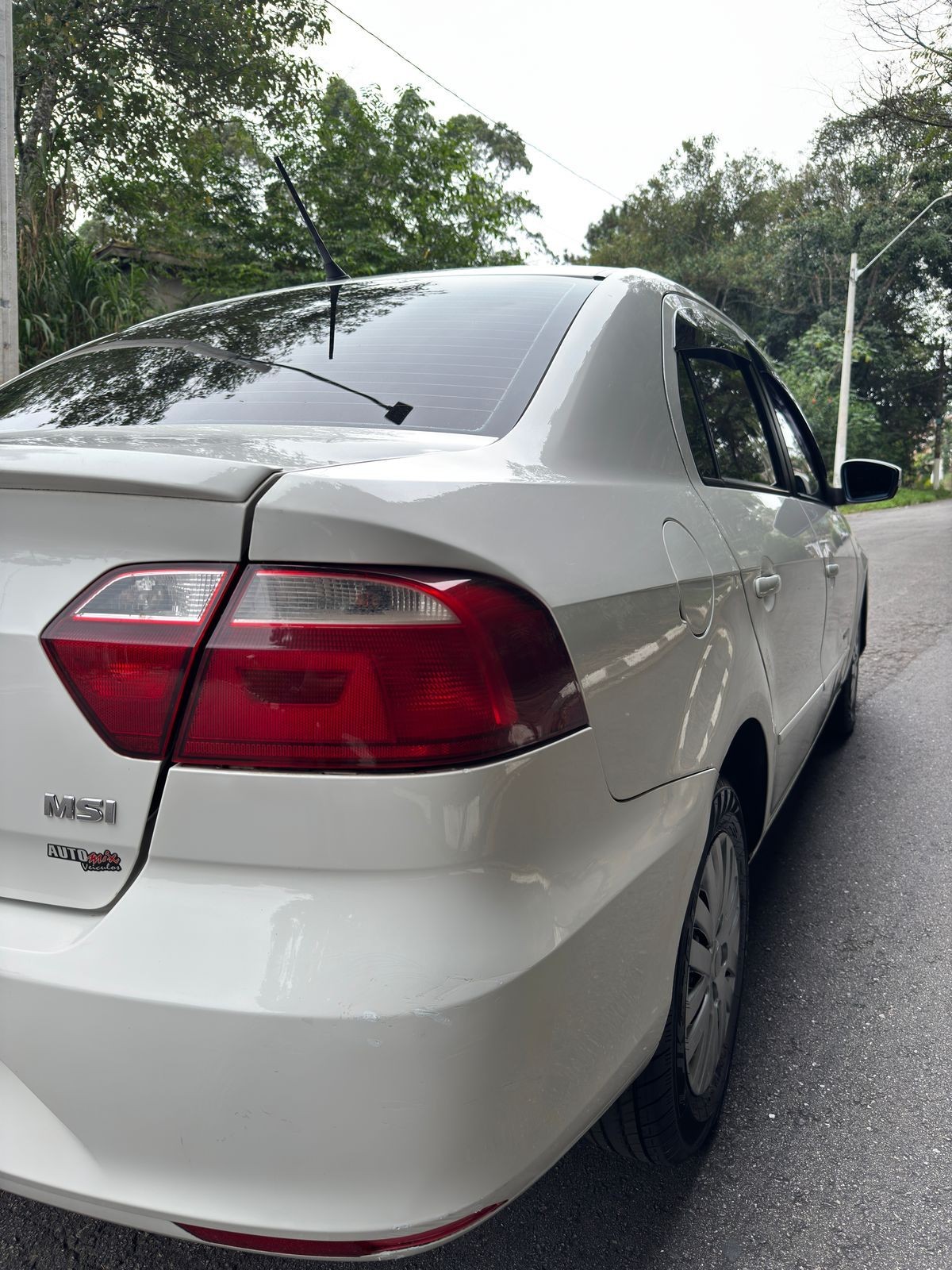 Car Image 19