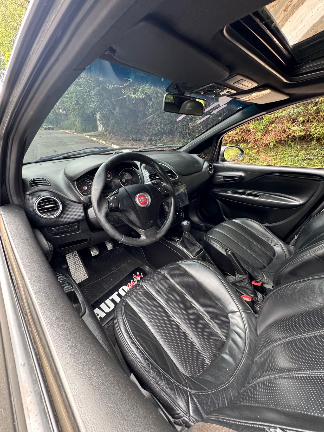 Car Image 4