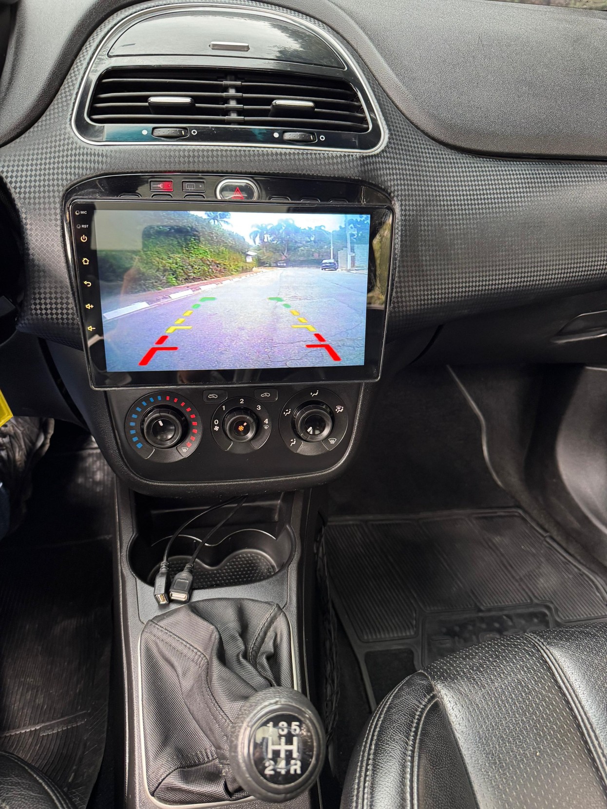 Car Image 10