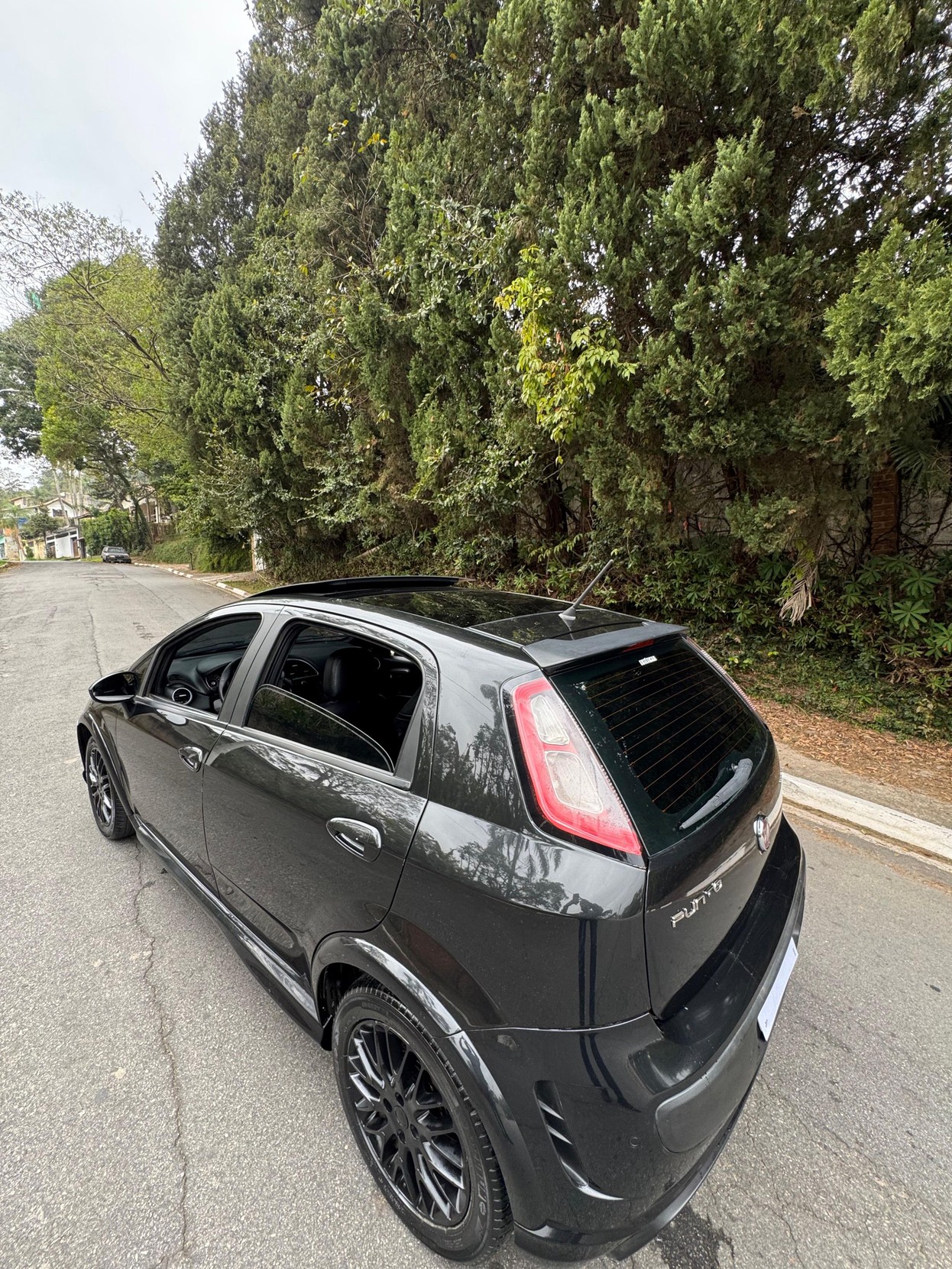 Car Image 21