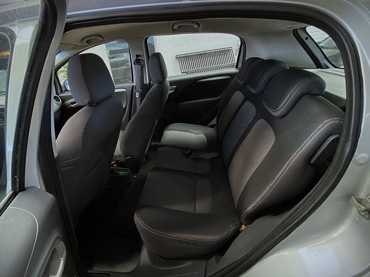 PUNTO 1.6 ESSENCE 16V