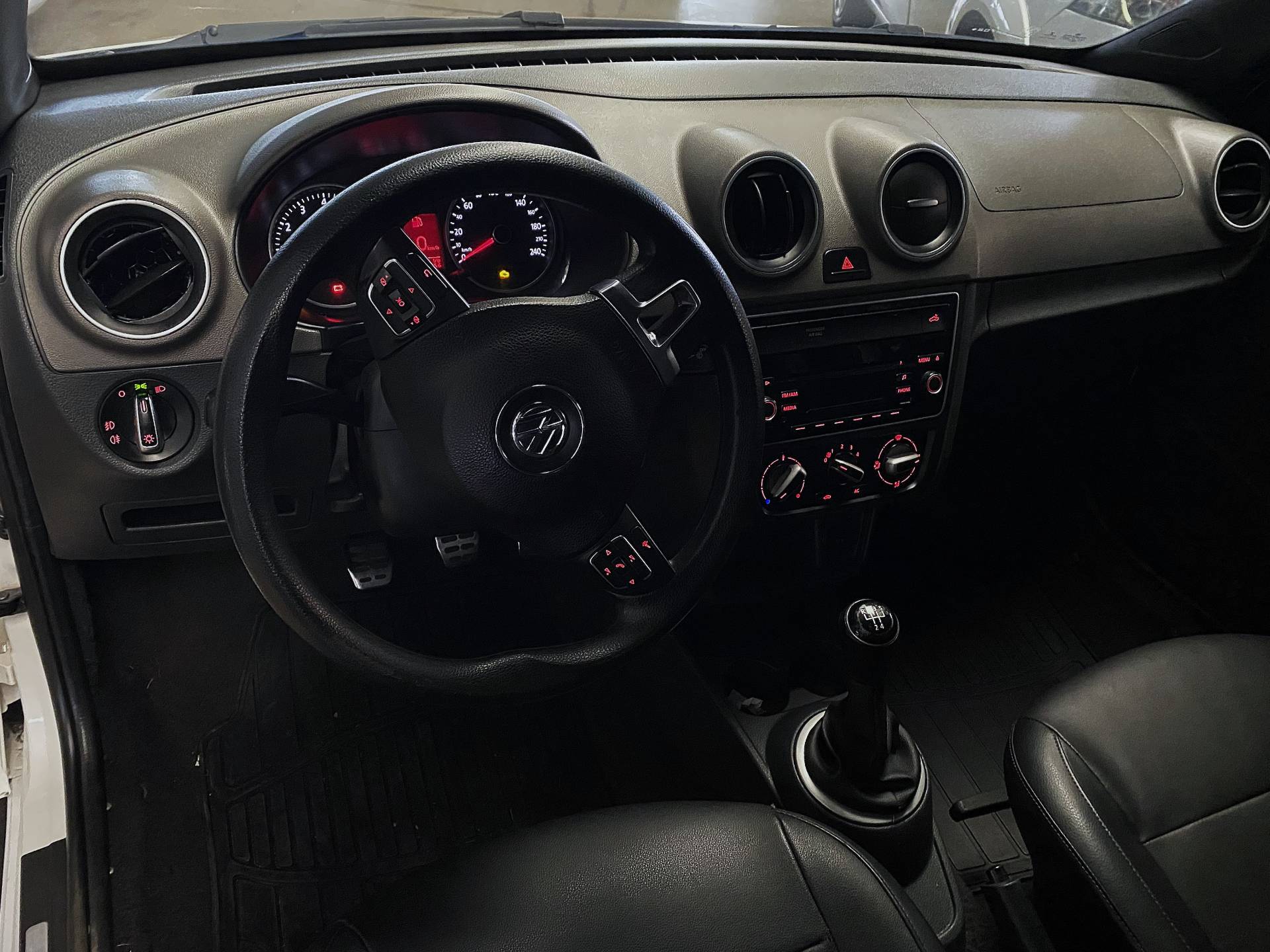 VOLKSWAGEN SAVEIRO