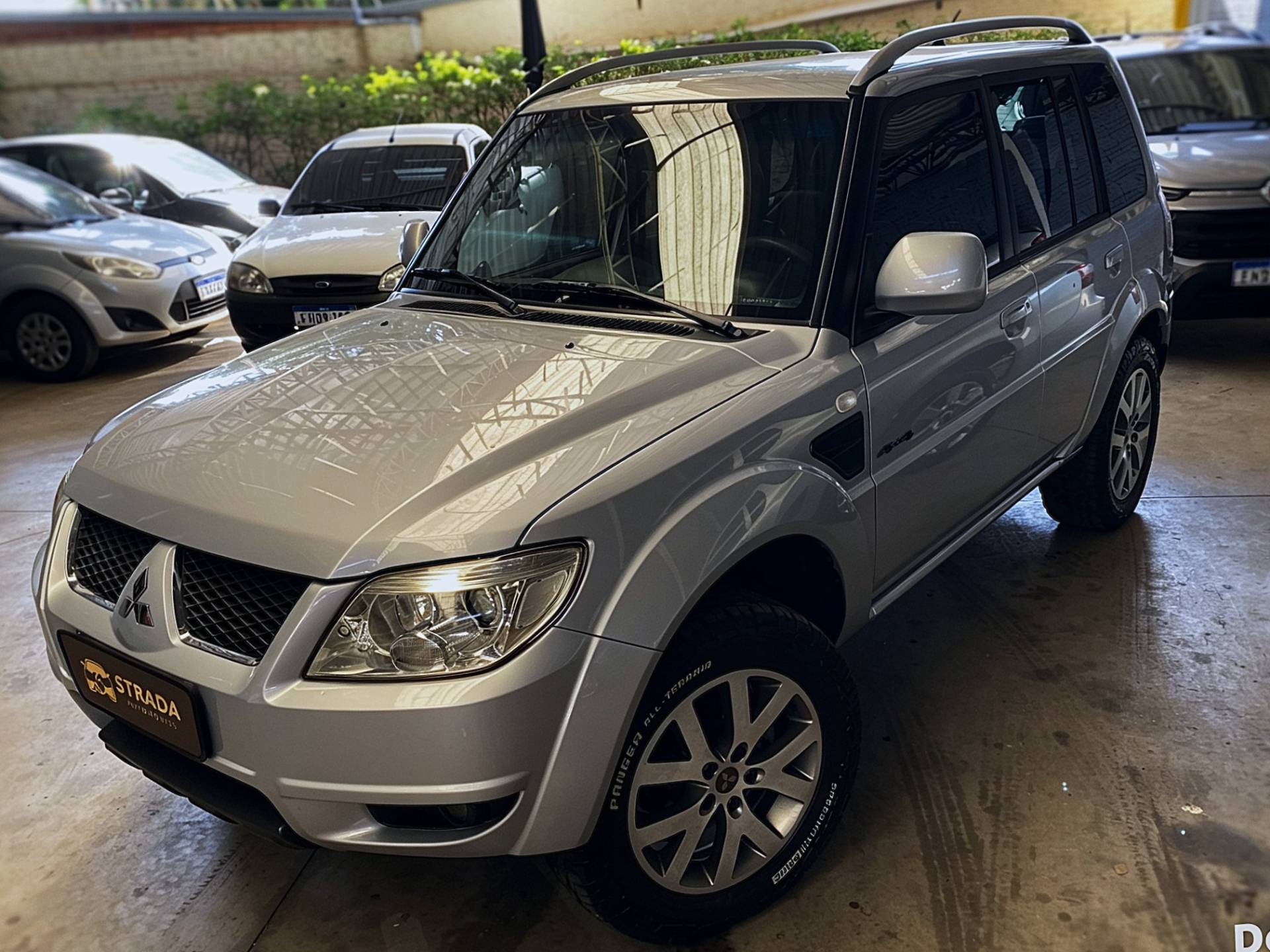 MITSUBISHI PAJERO TR4
