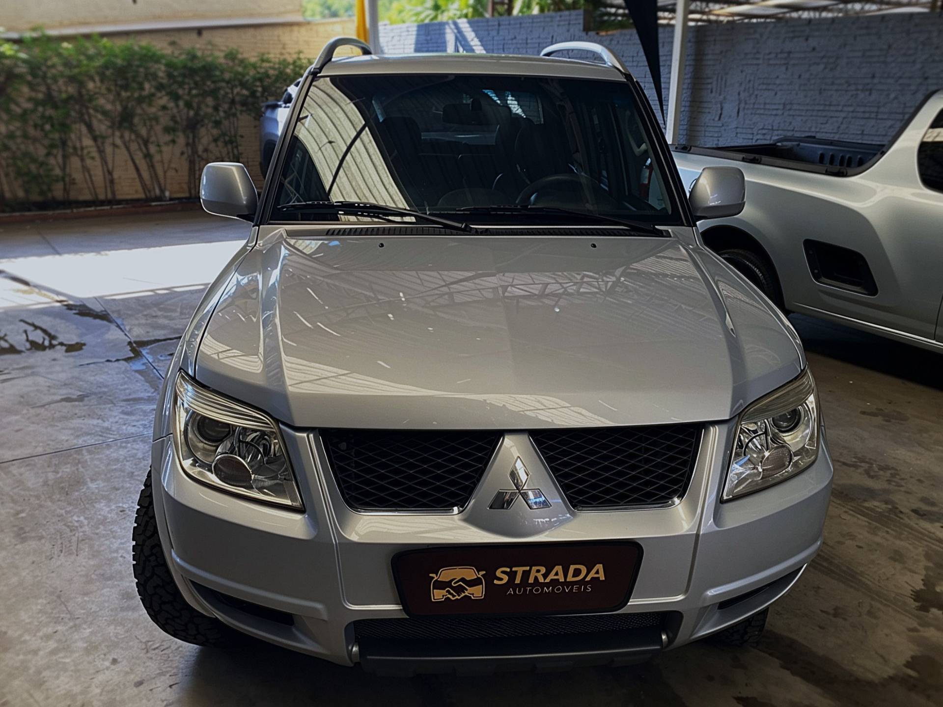 MITSUBISHI PAJERO TR4