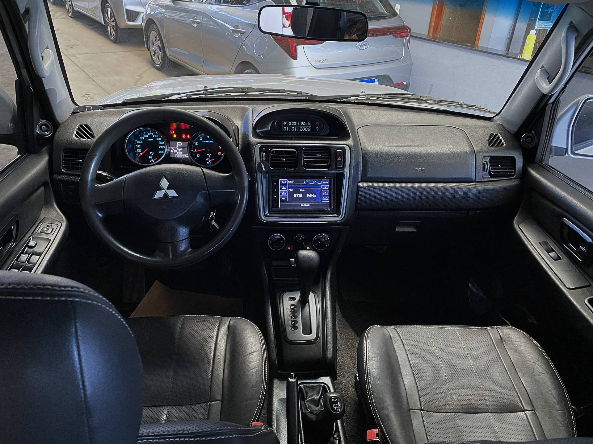 MITSUBISHI PAJERO TR4