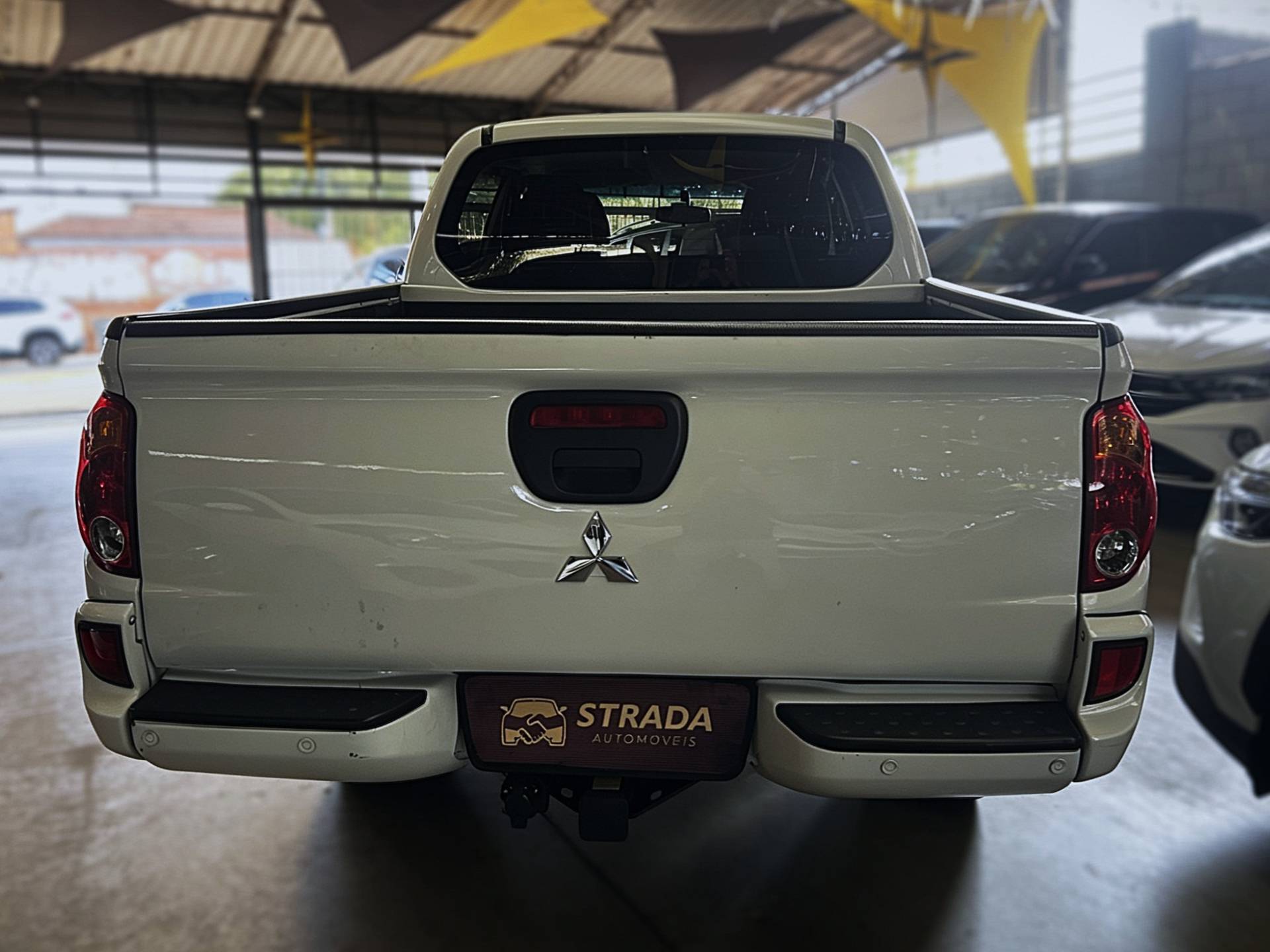 MITSUBISHI L200 TRITON