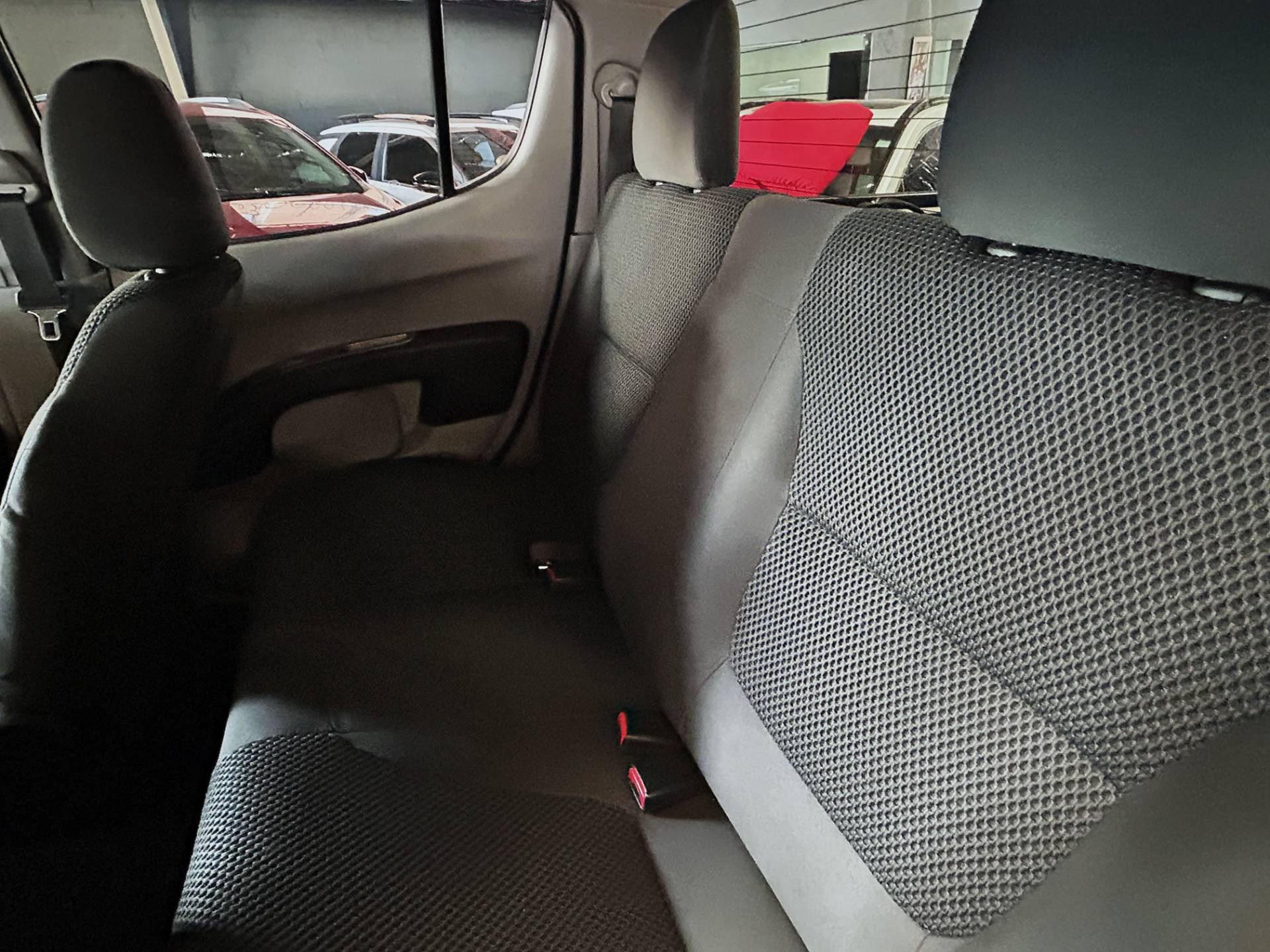MITSUBISHI L200 TRITON