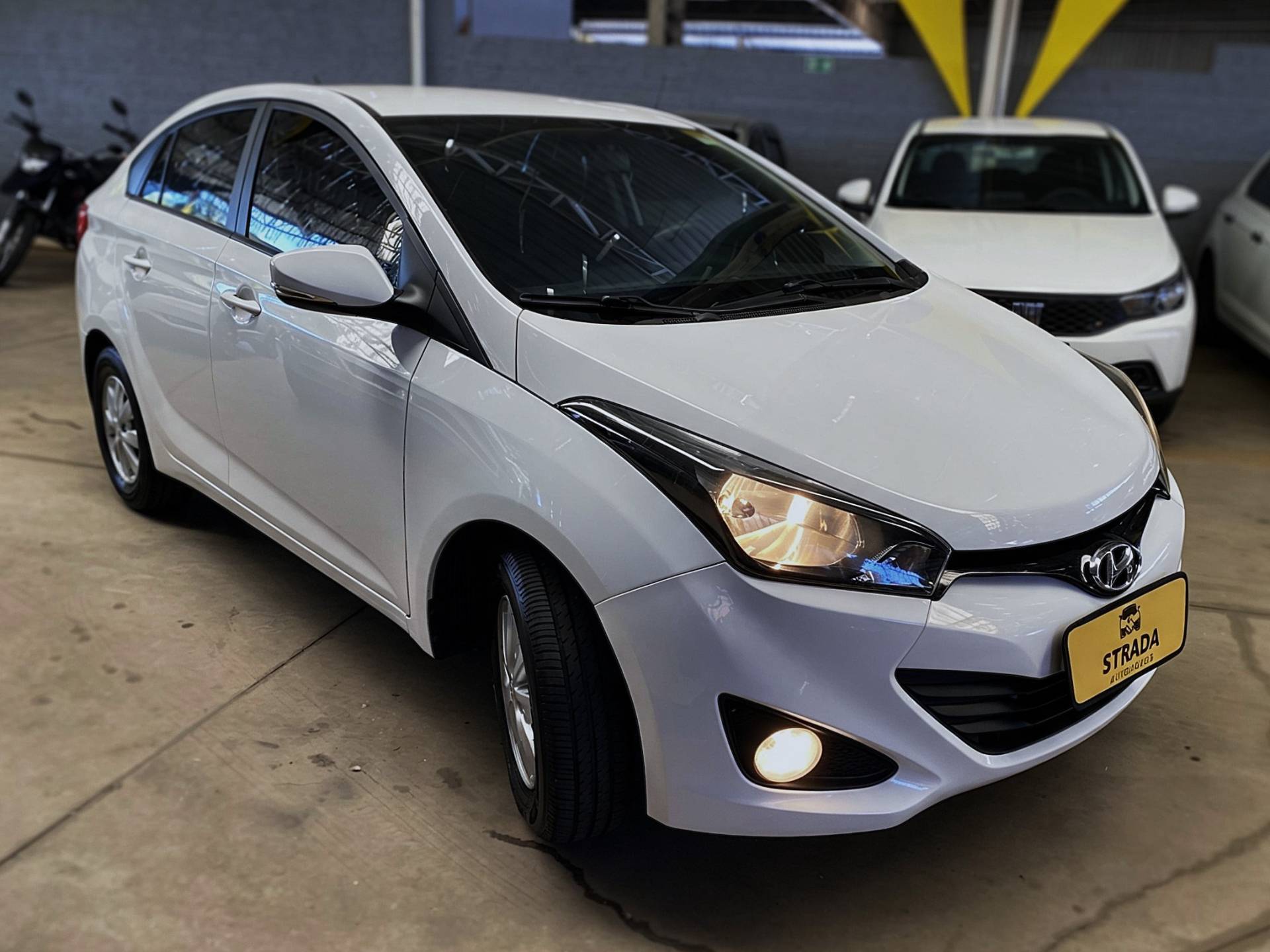HYUNDAI HB20S