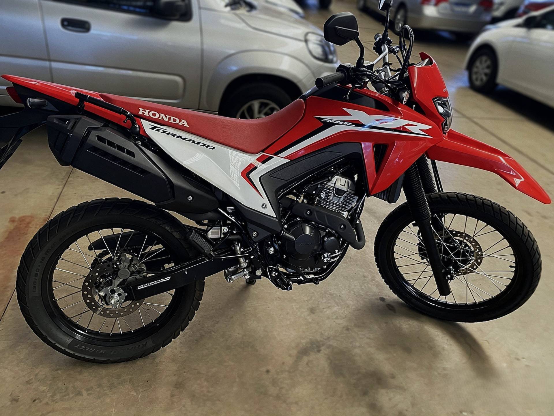 HONDA XR 300L TORNADO