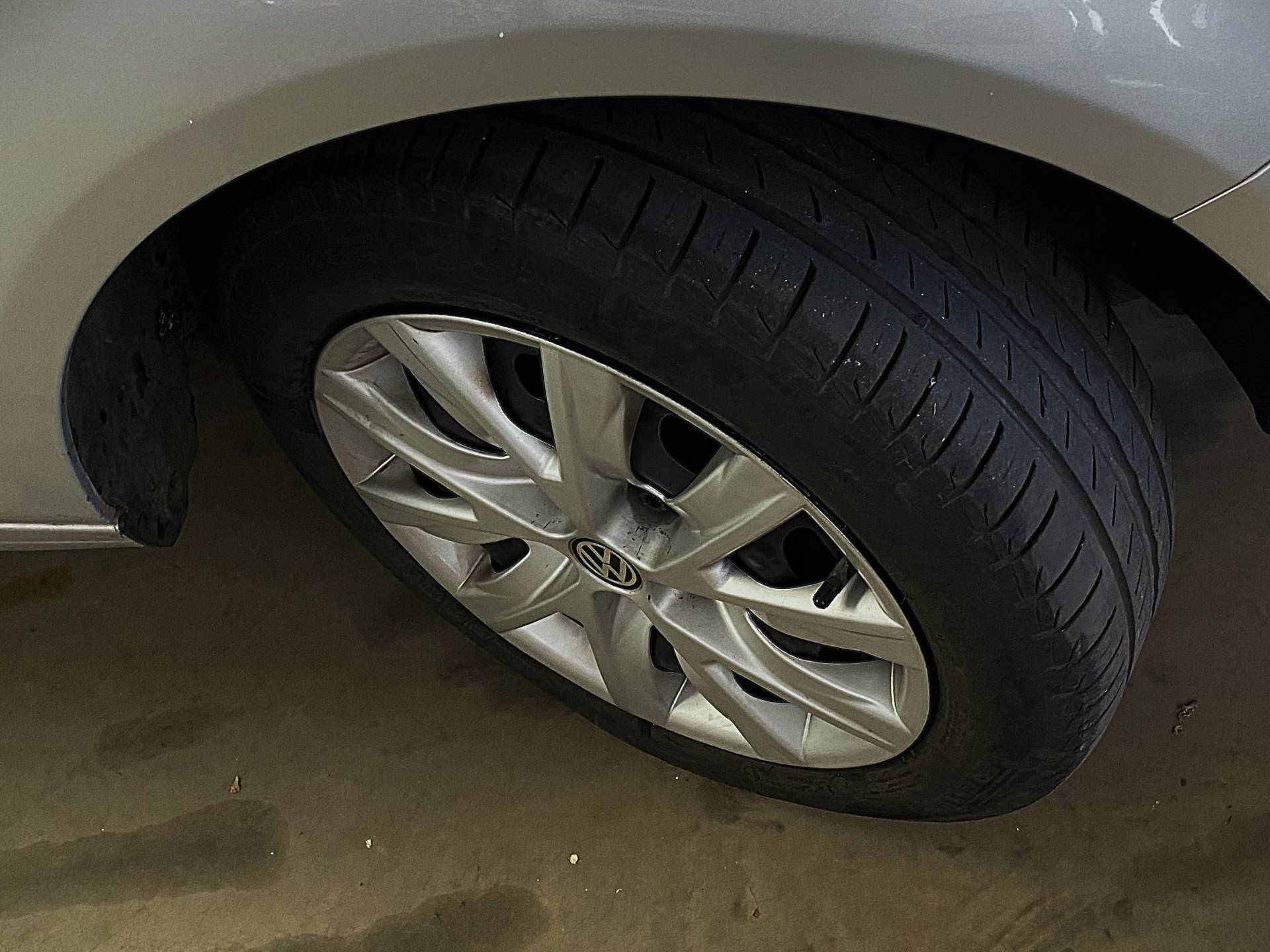 VOLKSWAGEN FOX
